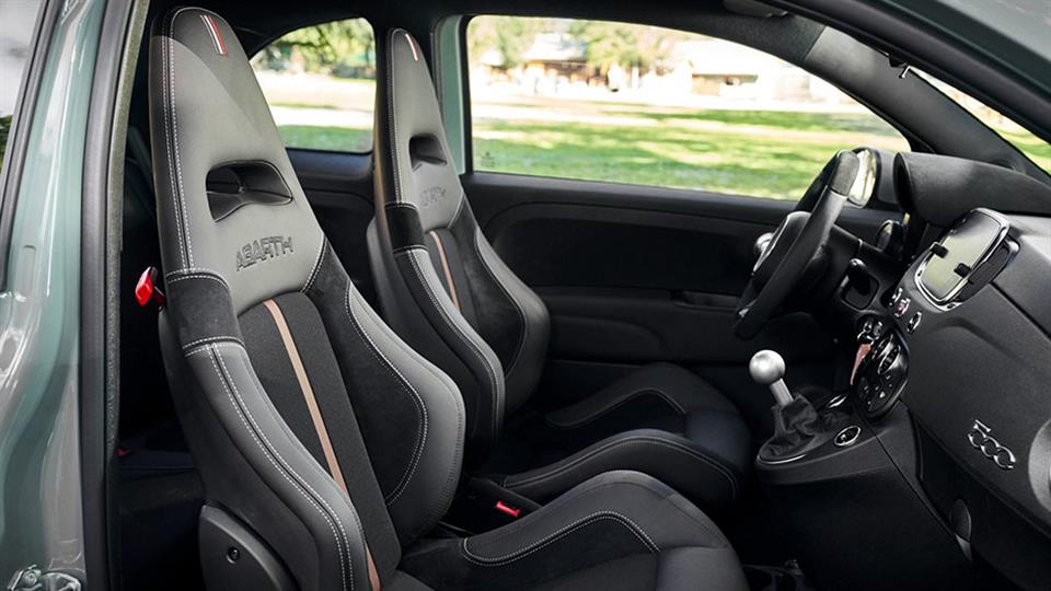 کابین نسخه خاص از فیات 500 آبارث